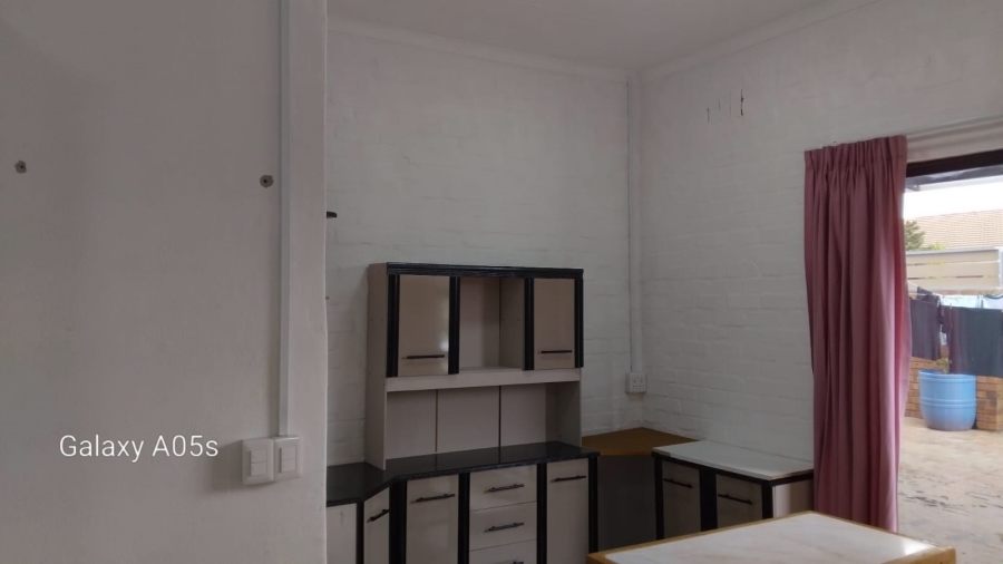 1 Bedroom Property for Sale in Elim Western Cape